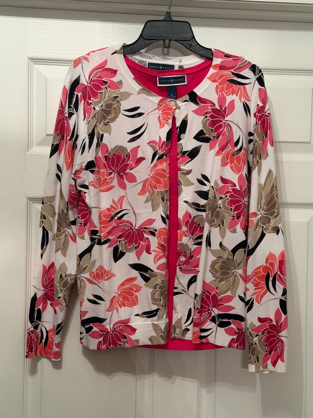 Karen Scott pink tank and floral cream pink cardigan sweater set both Size XL